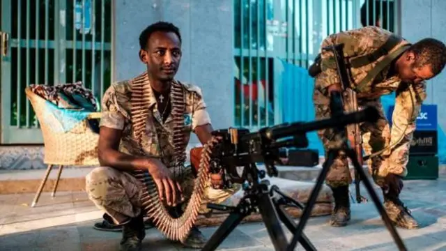 Ciidamada dowladda ayaa saddex toddobaad dagaal kula jiraa ciidamada TPLF