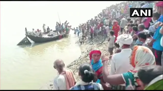बिहार के भागलपुर में नाव पलटी, कई लापता