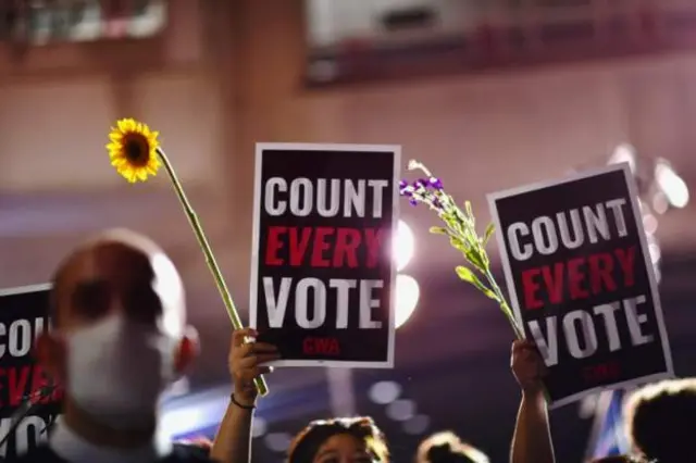 பெரும் குழப்பத்தில் அமெரிக்க தேர்தல் முடிவுகள்?