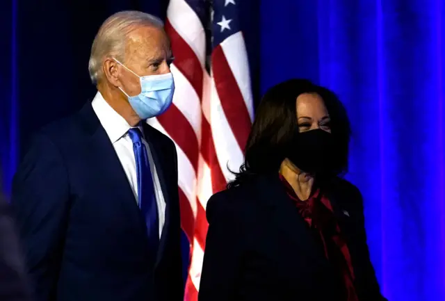 Bà Kamala Harris