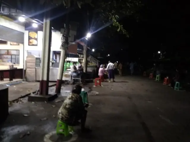မဲပေးသူတွေ