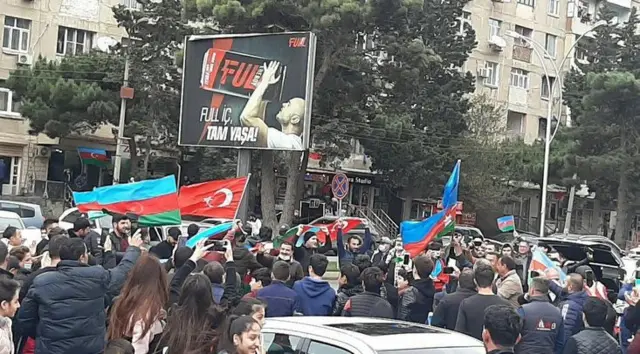 Празднования на улицах Баку