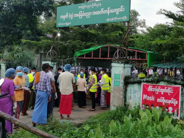 Voters in Hlaing Tharyar