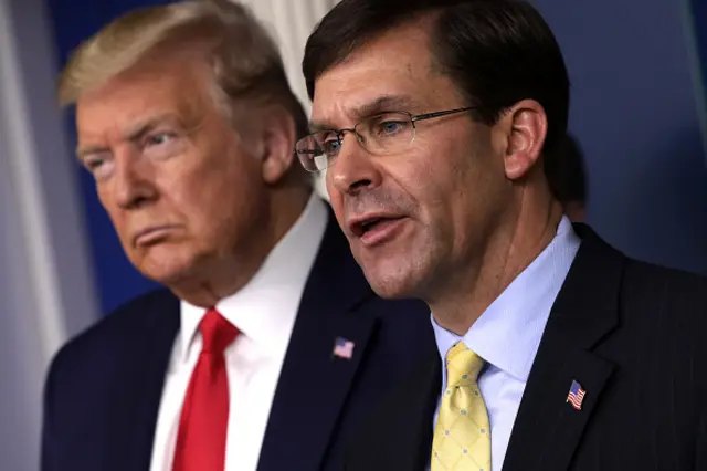 Mark Esper ve Donald Trump
