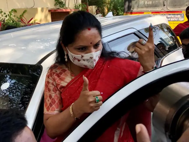 ఓటు వేసిన కవిత