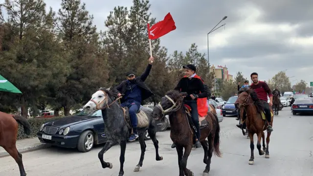 Laçın, bu gün, laçınlılar