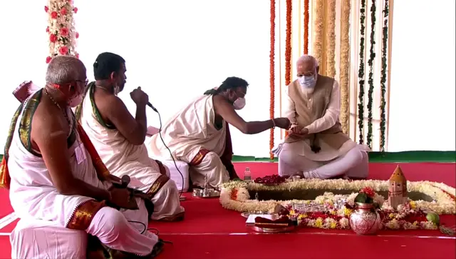 नरेंद्र मोदी