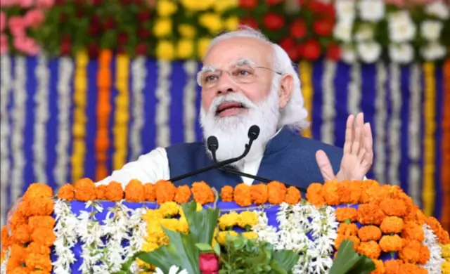 नरेंद्र मोदी