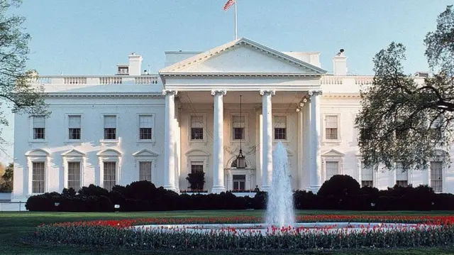 Fadar white House