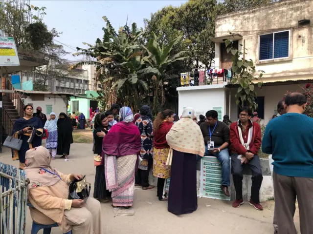 গোপীবাগের একটি ভোটকেন্দ্রের চিত্র