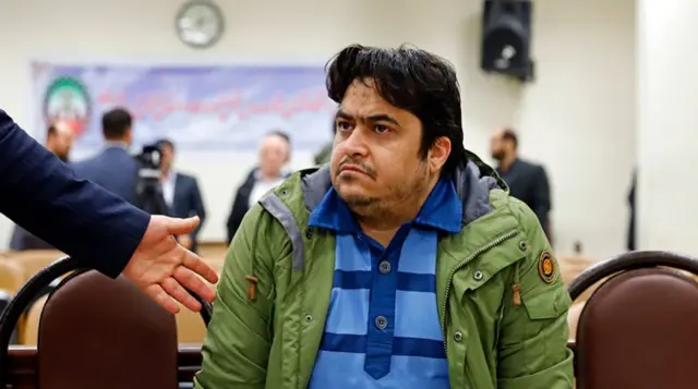 در این تصاویر مشخص نیست روح الله زم دارای وکیل است یا خیر