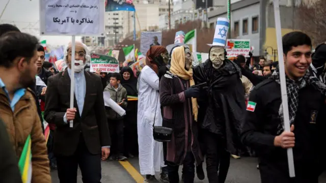 راهپیمایی ۲۲ بهمن در مشهد