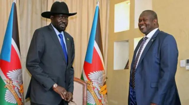 Shugaba Salva Kiir da da abokin hamayyarsa Riek Machar