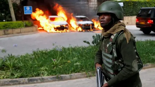 Dowladda Kenya waxay bogaadisay howlgalkii ay booliska uga falceliyeen weerarkii huteelka DusitD2