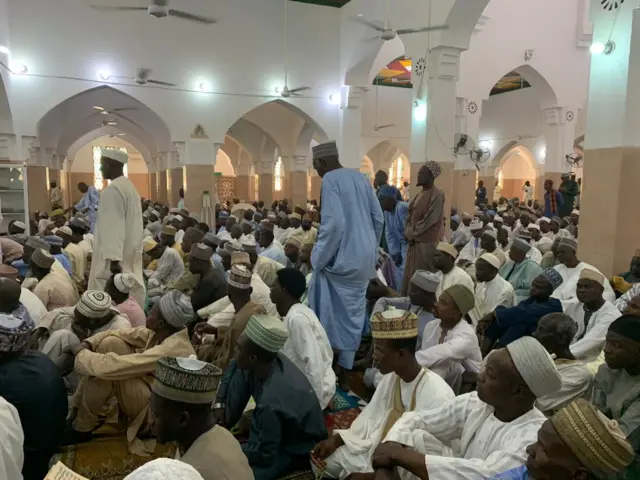 Gwamna Ganduje zai yi sallar Juma'a a gidan Sarki
