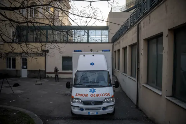 italya'da bir ambulans