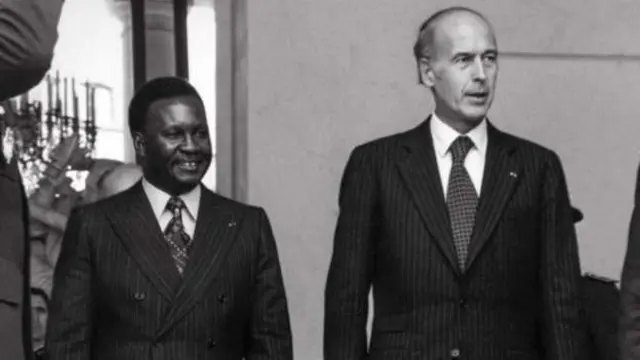 Joachim Yhombi-Opango (Bidix) wuxuu u cararay Faransiiska sannadkii 1997