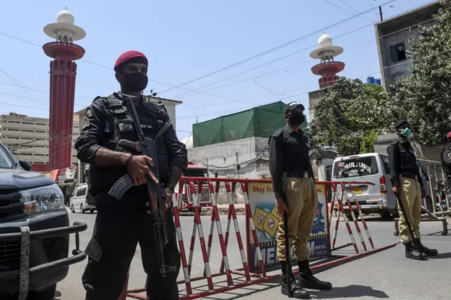 سندھ میں 104 نئے مریض، وزیر اعلیٰ کے مطابق ’صورتحال خراب ہو رہی ہے‘