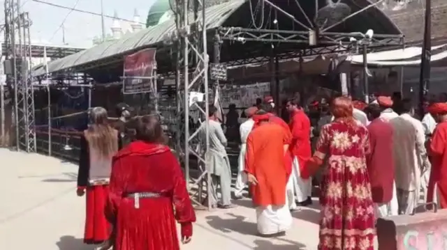 سیہون: لعل شہباز قلندر کے عرس پر تقریبات کا سادگی سے آغاز