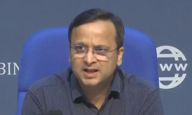 लव अगरवाल