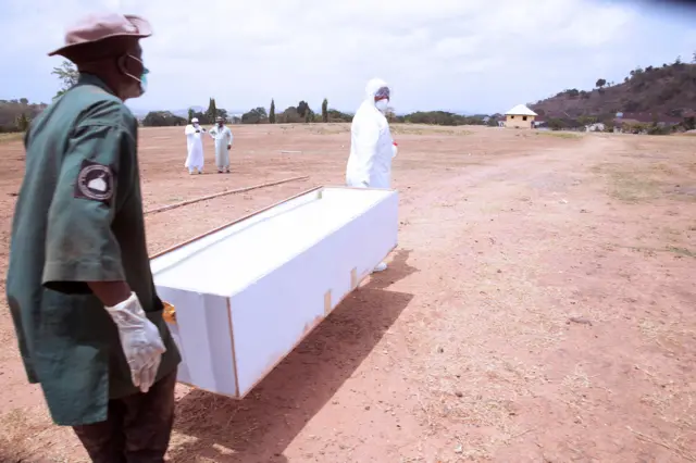 Yadda aka yi Jana'izar Abba Kyari