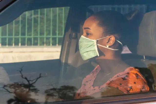 11 மில்லியன் மக்களுக்கு 60 வெண்டிலேட்டர்கள் மட்டுமே வைத்திருக்கும் நாடு