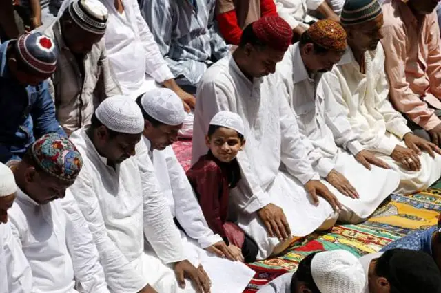 નમાઝની તસવીર