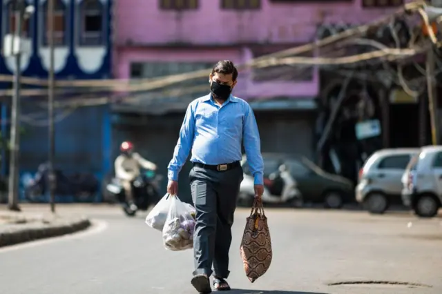 आदमी
