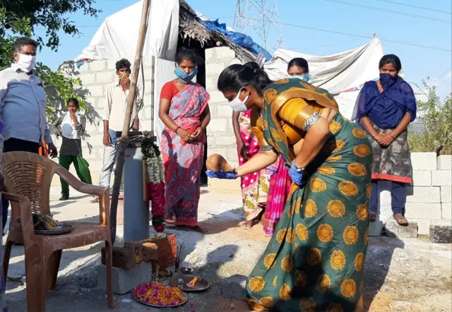 రోజాపై విమర్శలు