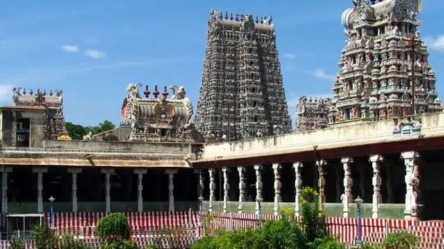 மதுரை மீனாட்சி அம்மன் கோயில்