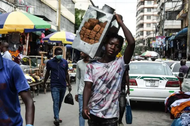 በታንዛንያ ሕእወት እንደቀድሞው ቀጥሏል