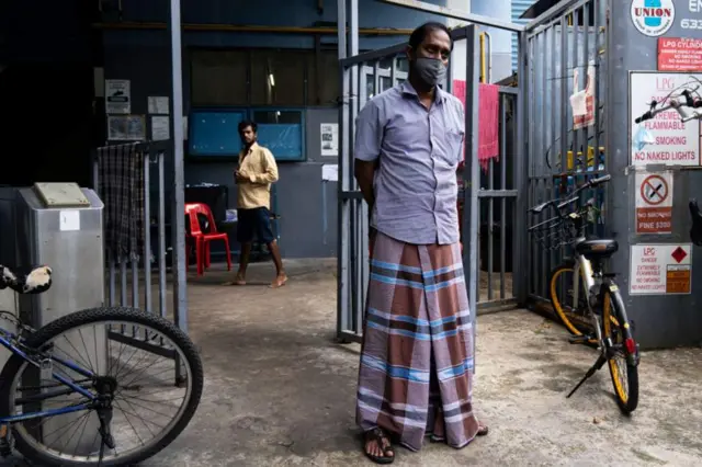 சிங்கப்பூர்