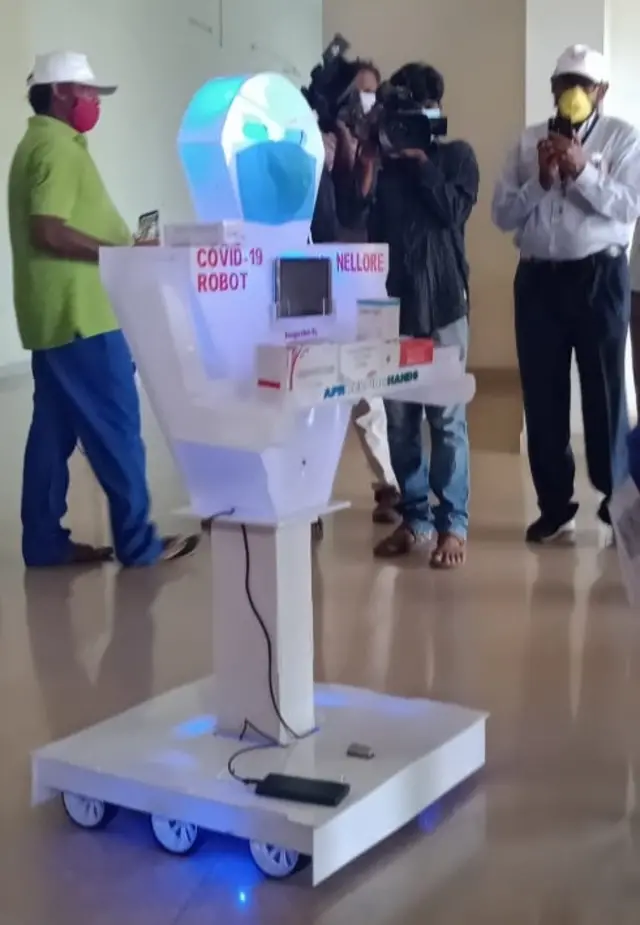 నెల్లూరు ఆస్పత్రిలో రోబో