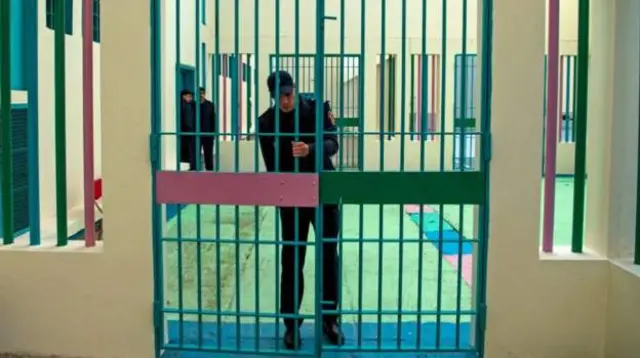 Dem don report more dan 300 cases for inside prisons