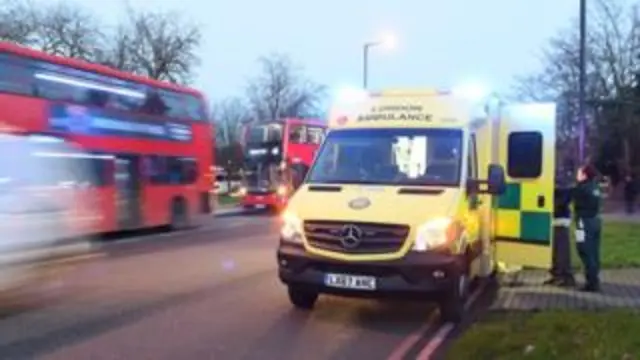 ኣምቡላንስ ለንደን