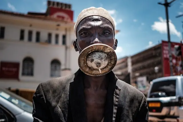 Wsani mutum da abin kariya daga cutuka