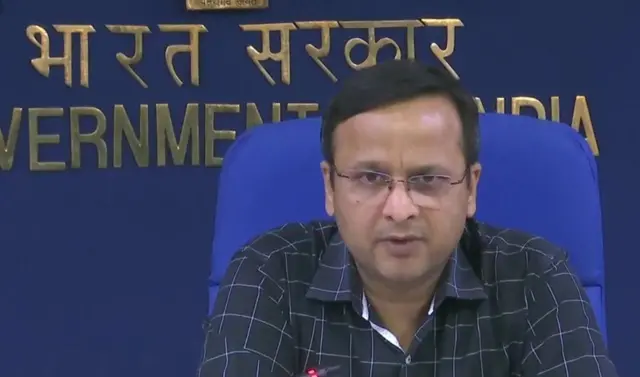 लव अग्रवाल