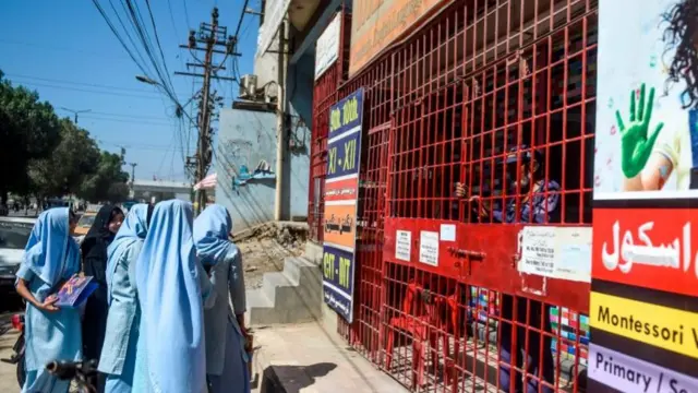سندھ: تمام سکولوں کو دو ماہ کی فیسوں میں 20 فیصد رعایت کی ہدایت