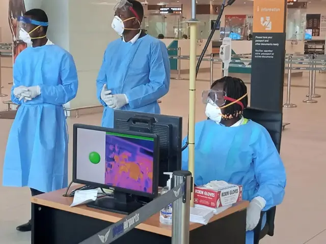 Doctors wey wear PPE