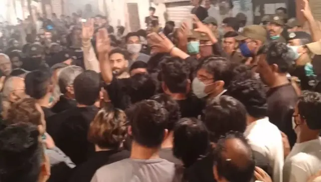 علی