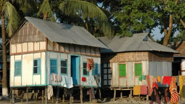 উপকূলের একটি বাড়ি