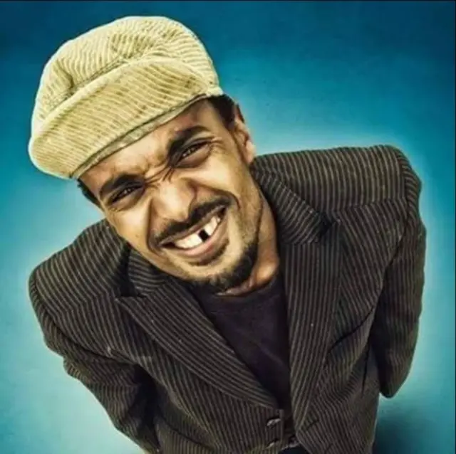 ኮሜዲያን ዮናስ ማይናስ