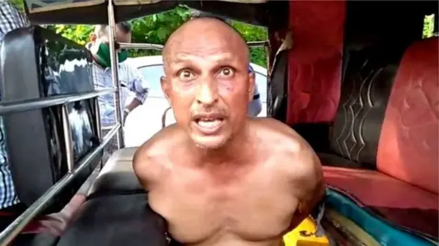 Dhakhtar xilli ay jirddilayeen booliska