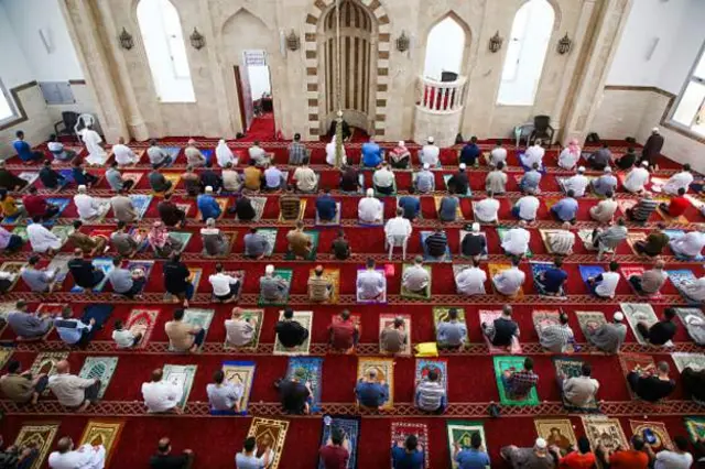 Gaza gree make worship centres open