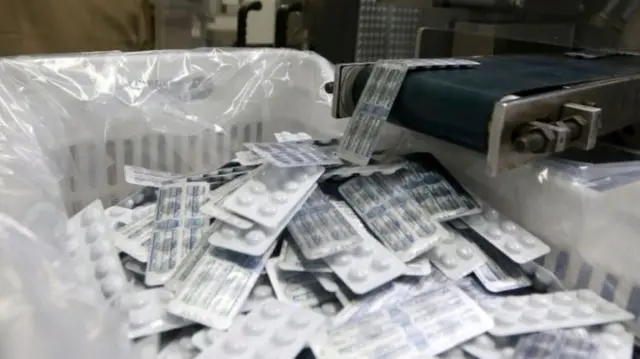Di chloroquine drug