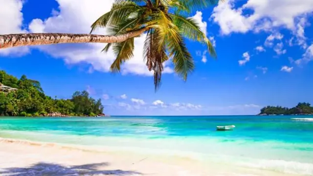 Di Indian Ocean island dey popular with tourists