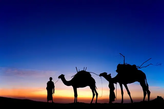 ጉዞ ወደ ደናክል