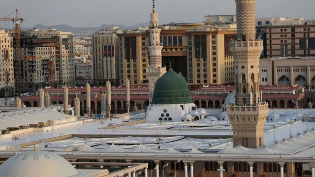 MASJID-E-NABVI
