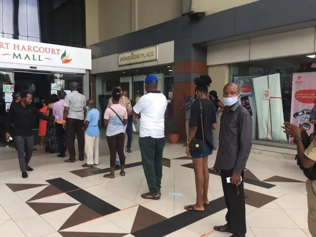 Queues for Port Harcourt mall