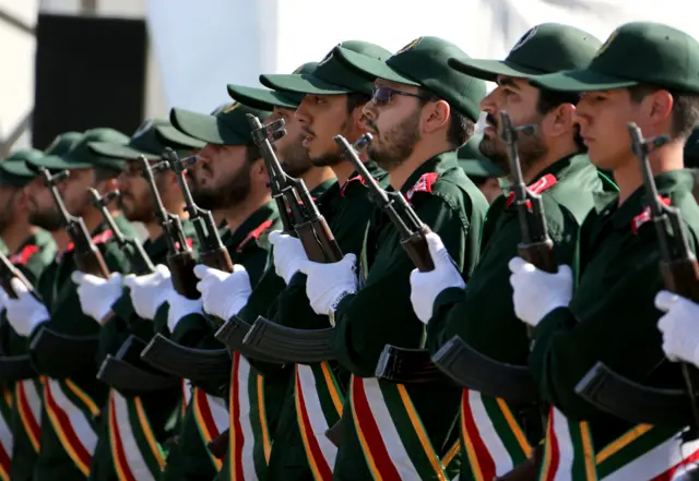 تدعم إيران حكومة الأسد في الحرب ضد المعارضة